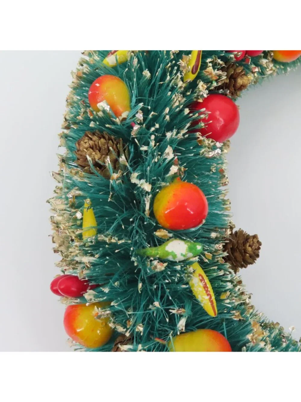 VTG Green Bottle Brush Wreath 12in Gold Flocked Multicolor Fruit Pinecone Retro